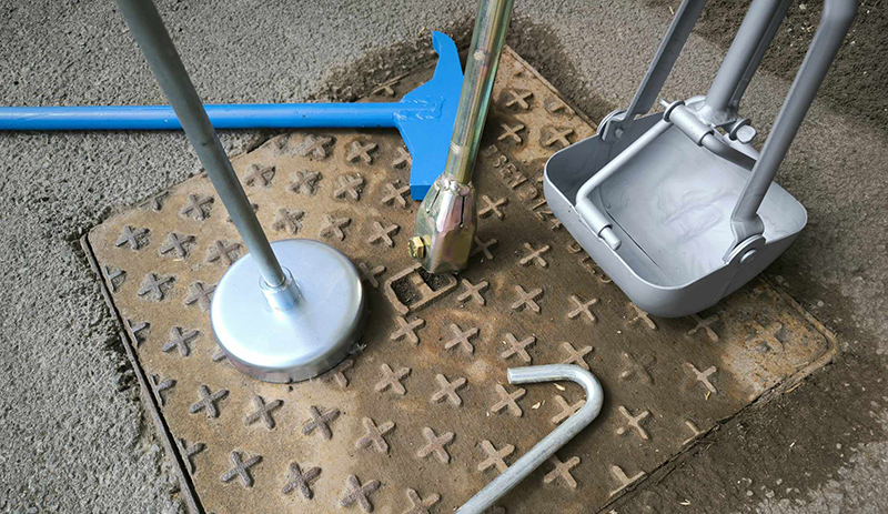 Accessoires pour l'assainissement et les égoutiers